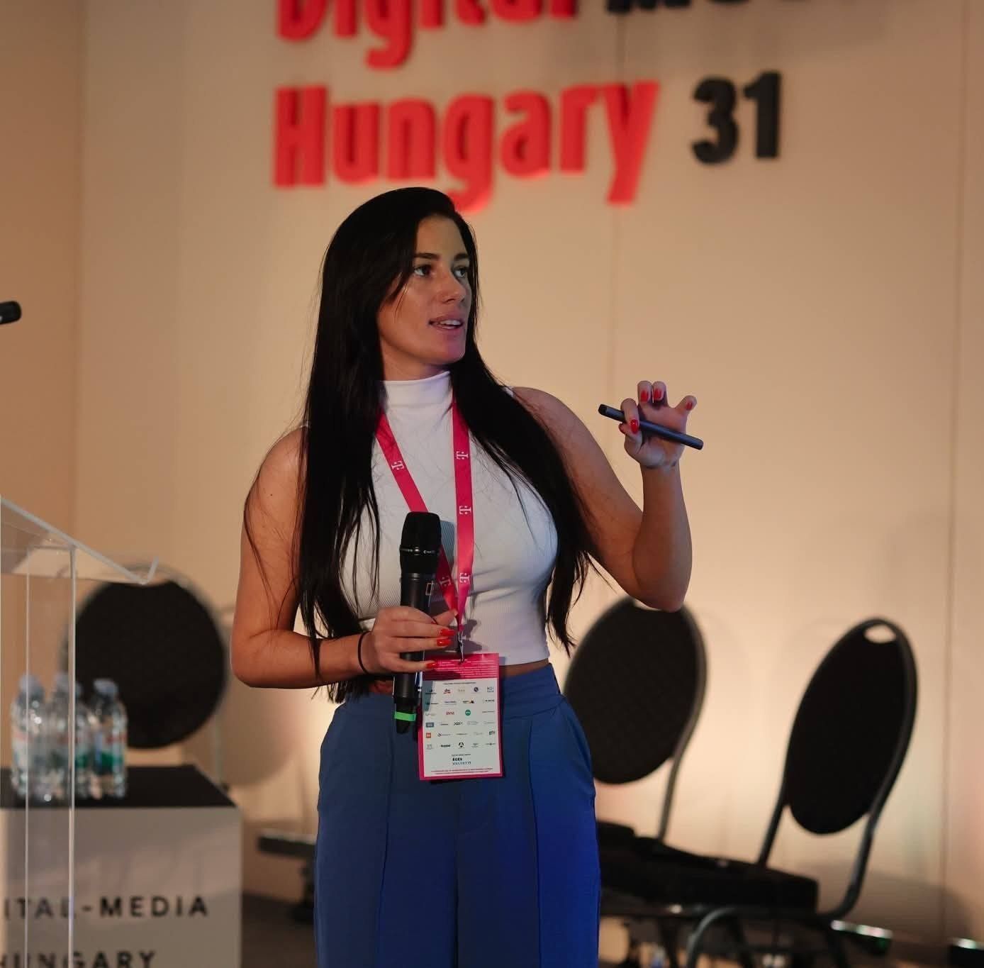 Nagy-Kozma Aletta előad a Digital Media Hungary konferencián, 2026. május